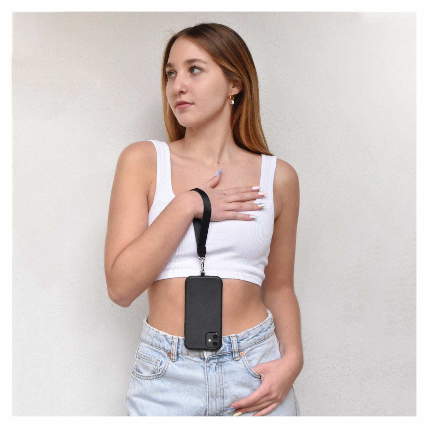 Strap para carcasa de celular universal, doble correa negra.